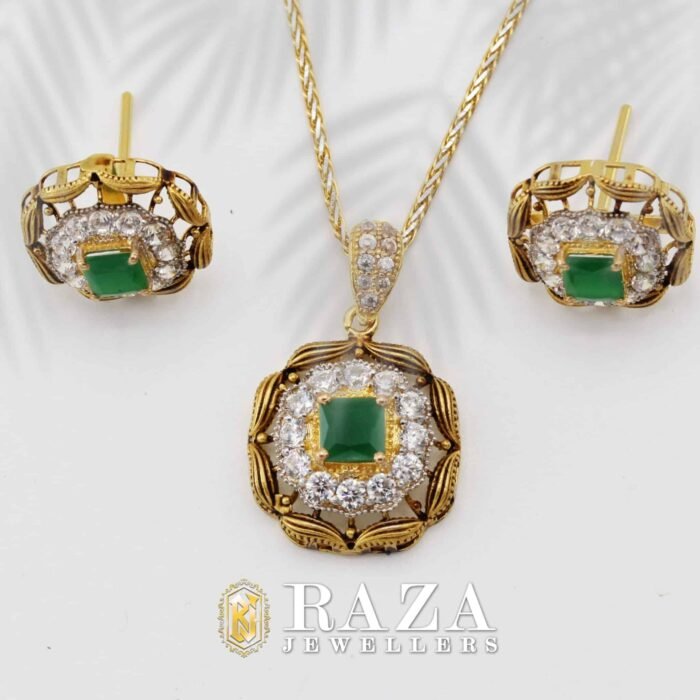 EMERALD LOCKET SET