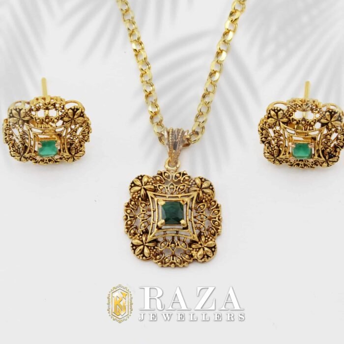 EMERALD GOLD LOCKET SET