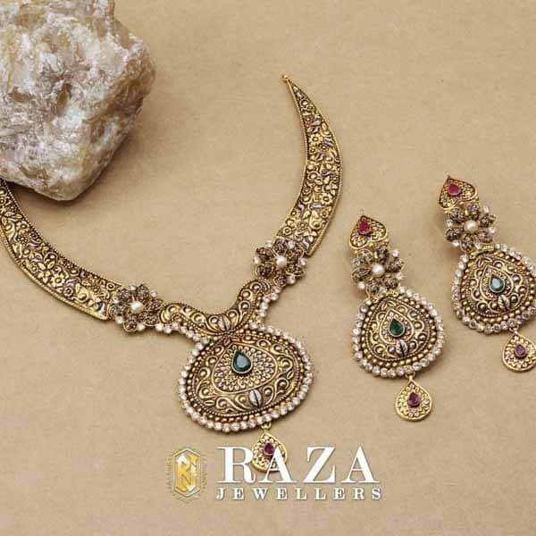 ANTIQUE NECKLACE SET