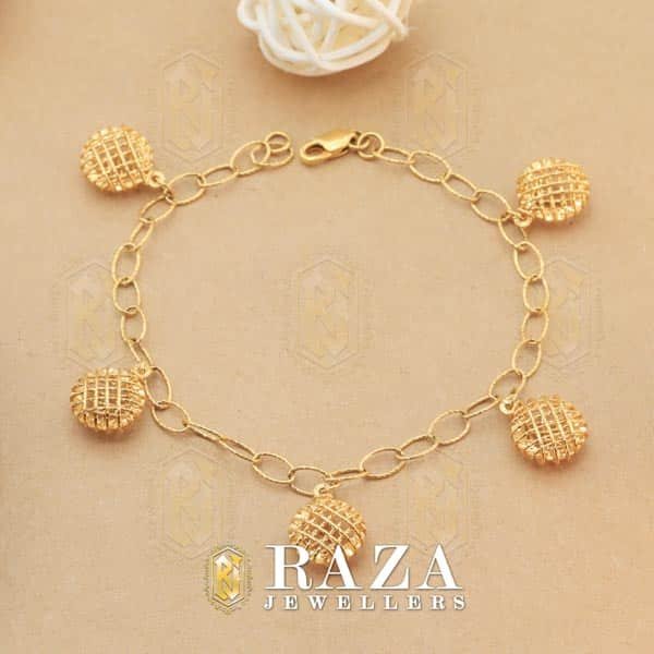 GOLD CHAIN BRACELET
