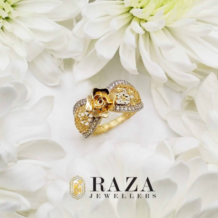 GOLD RING