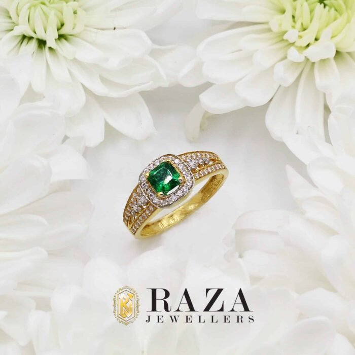 EMERALD RING
