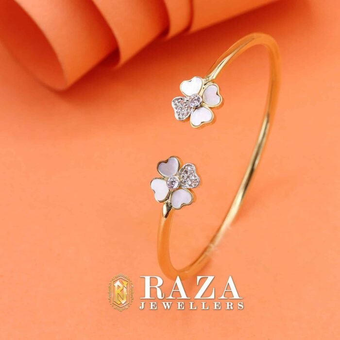 GOLD BRACELET