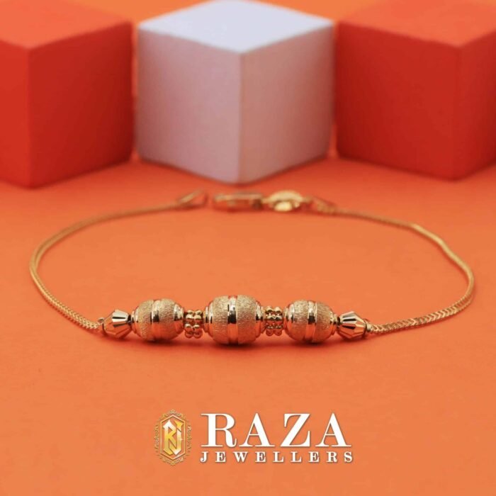GOLD CHAIN BRACELET