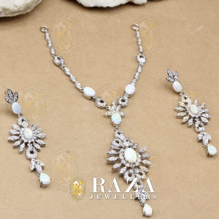 GOLD OPAL NECKLACE SET