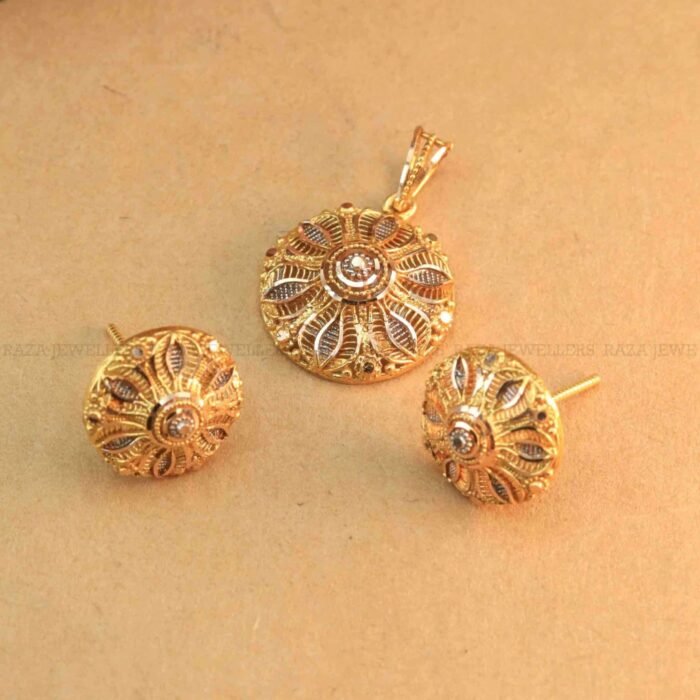 Antique Gold Locket Set