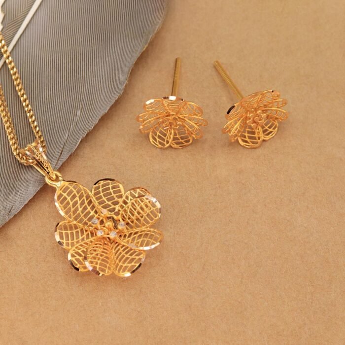 Gold Locket Set