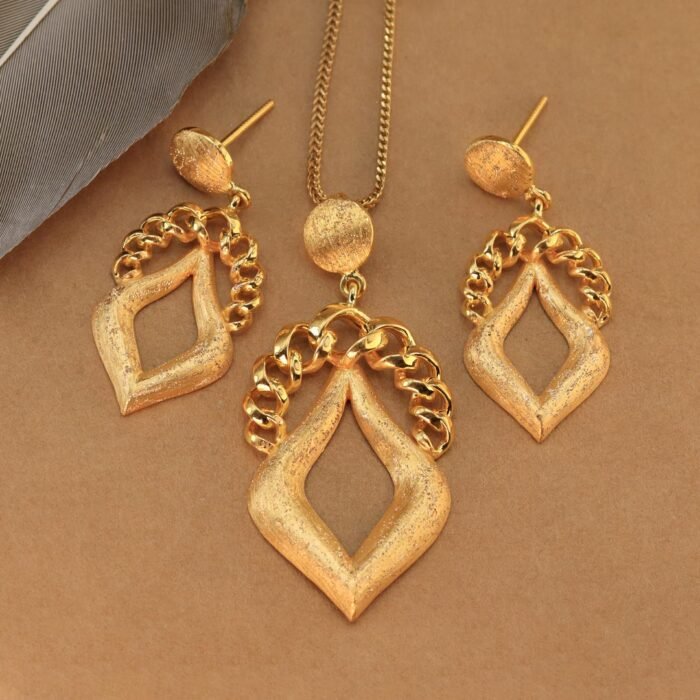 Gold Locket Set