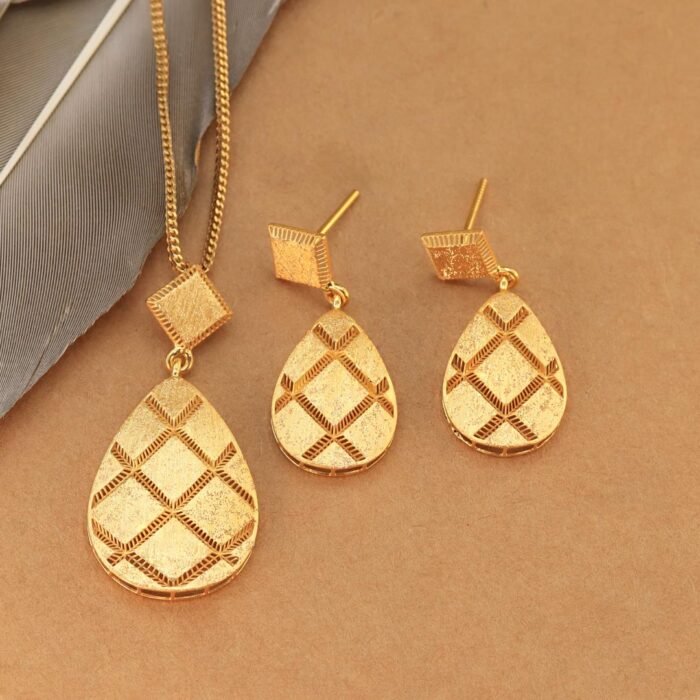 Gold Locket Set