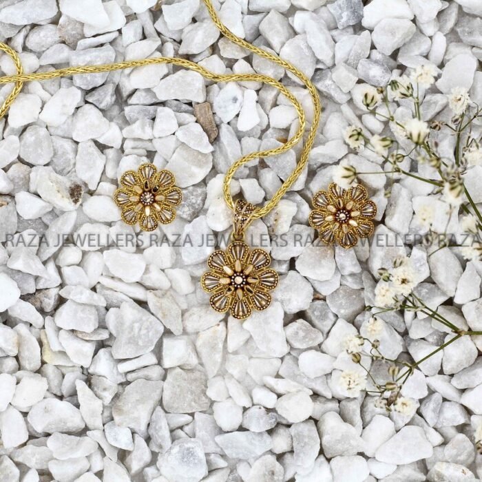 Antique Gold Locket Set